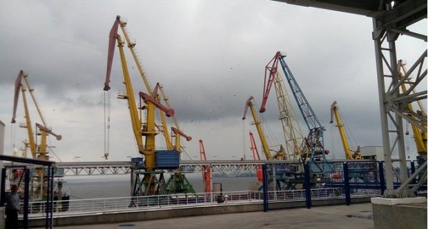 Порт Черноморск выводит перевалку грузов на Prozorro