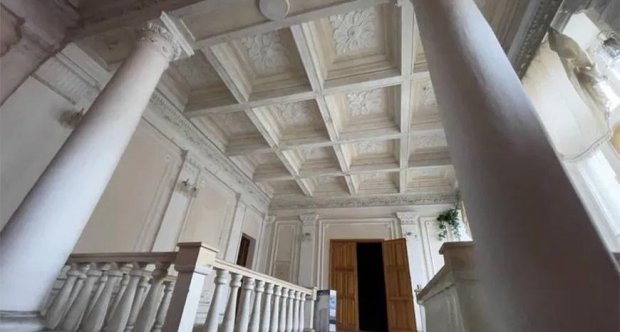 У центрі Одеси знову виставили на продаж будівлю кінотеатру «Одеса»